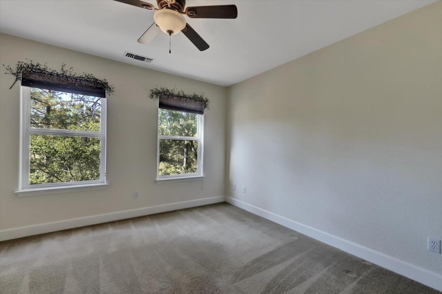 Grass Valley, California, 95945, United States, 4 Bedrooms Bedrooms, ,4 BathroomsBathrooms,Residential,For Sale,1986075