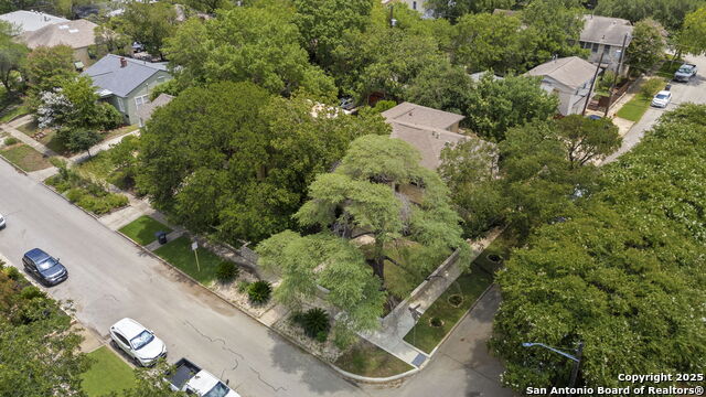 San Antonio, Texas, 78212, United States, 5 Bedrooms Bedrooms, ,4 BathroomsBathrooms,Residential,For Sale,1895451