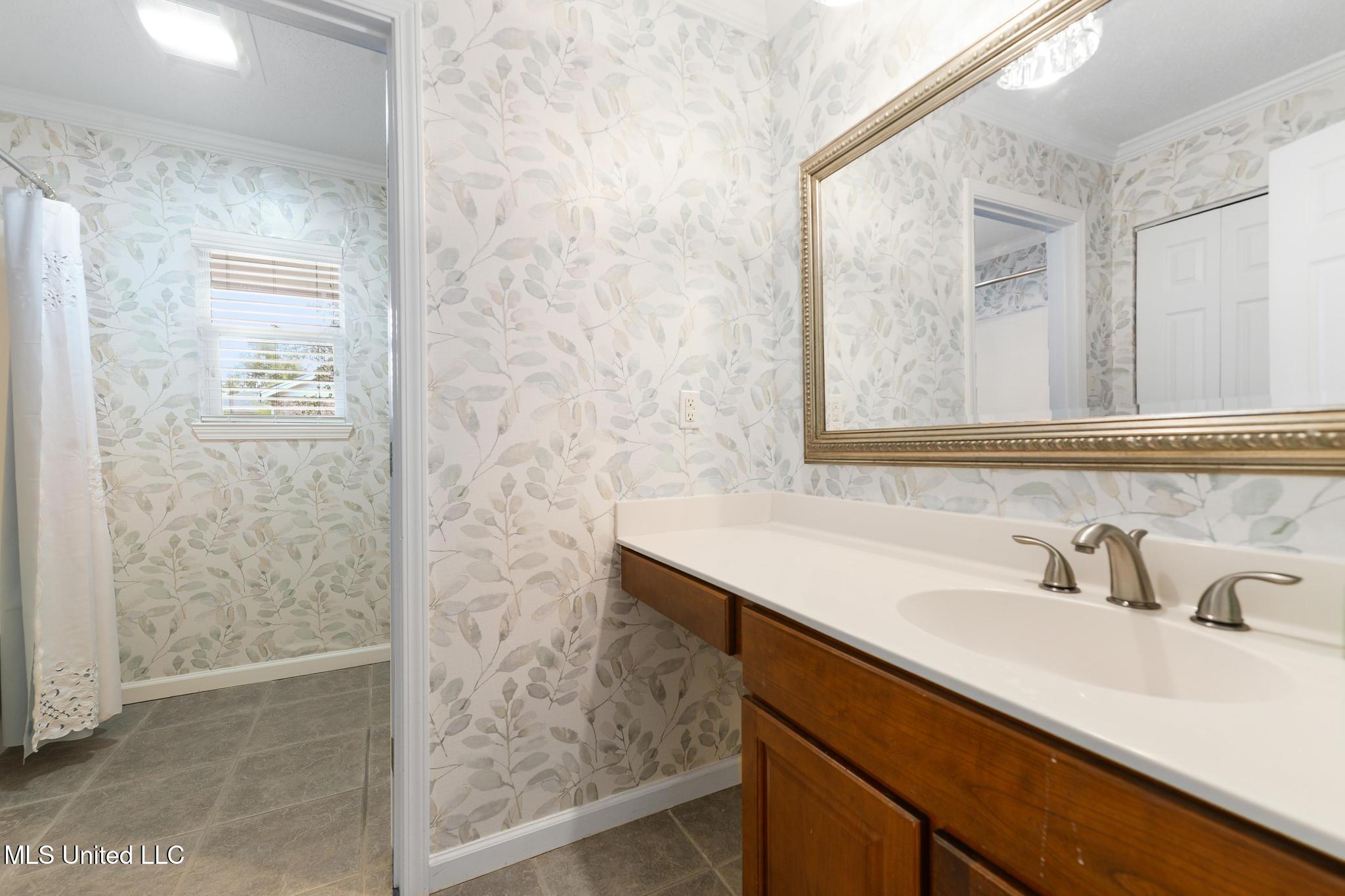 Gulfport, Mississippi, 39507, United States, 4 Bedrooms Bedrooms, ,2 BathroomsBathrooms,Residential,For Sale,2002135