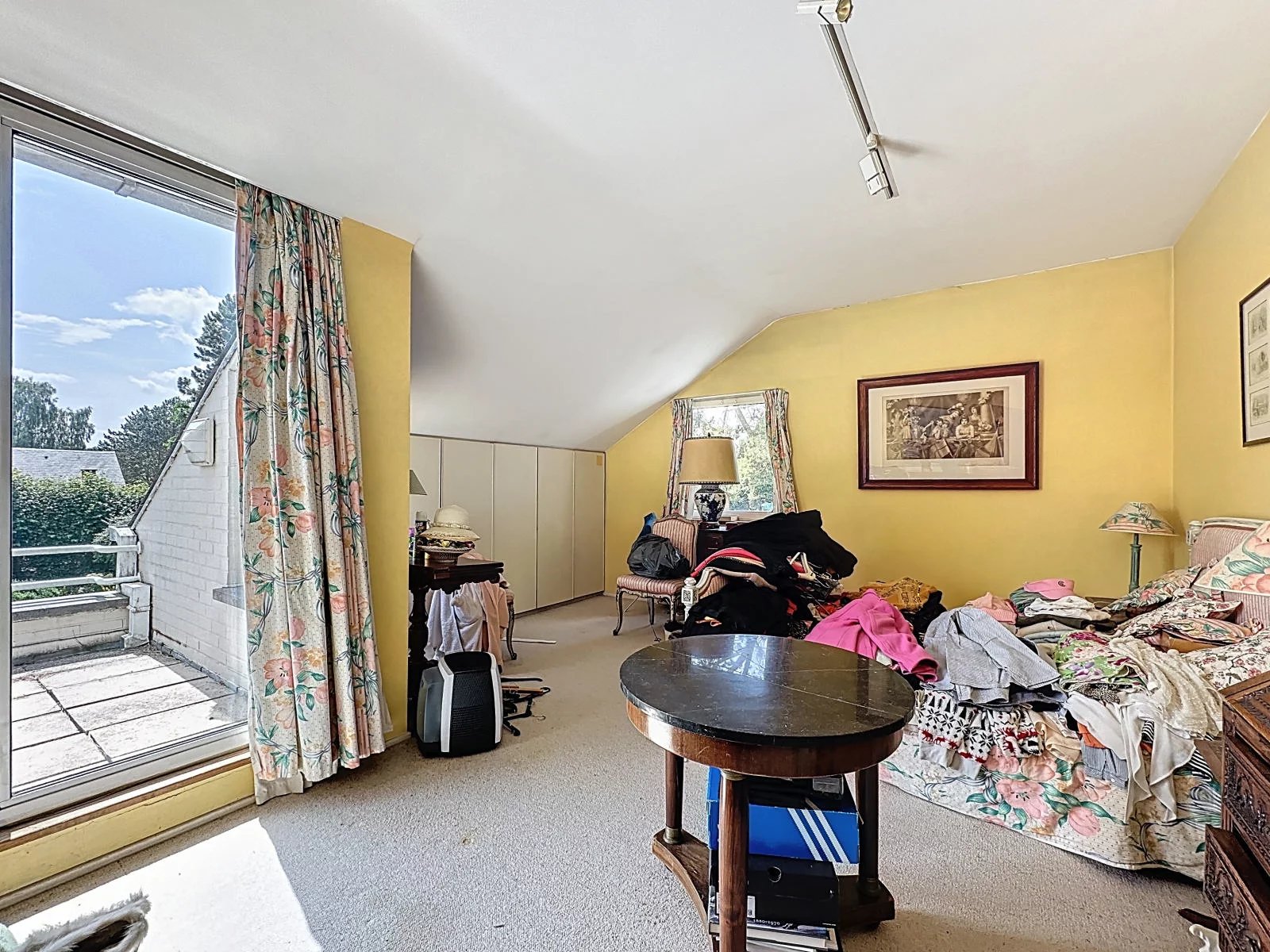 Rhode-Saint-Genese, Flanders, 1640, BE, 5 Bedrooms Bedrooms, ,3 BathroomsBathrooms,Residential,For Sale,2002019