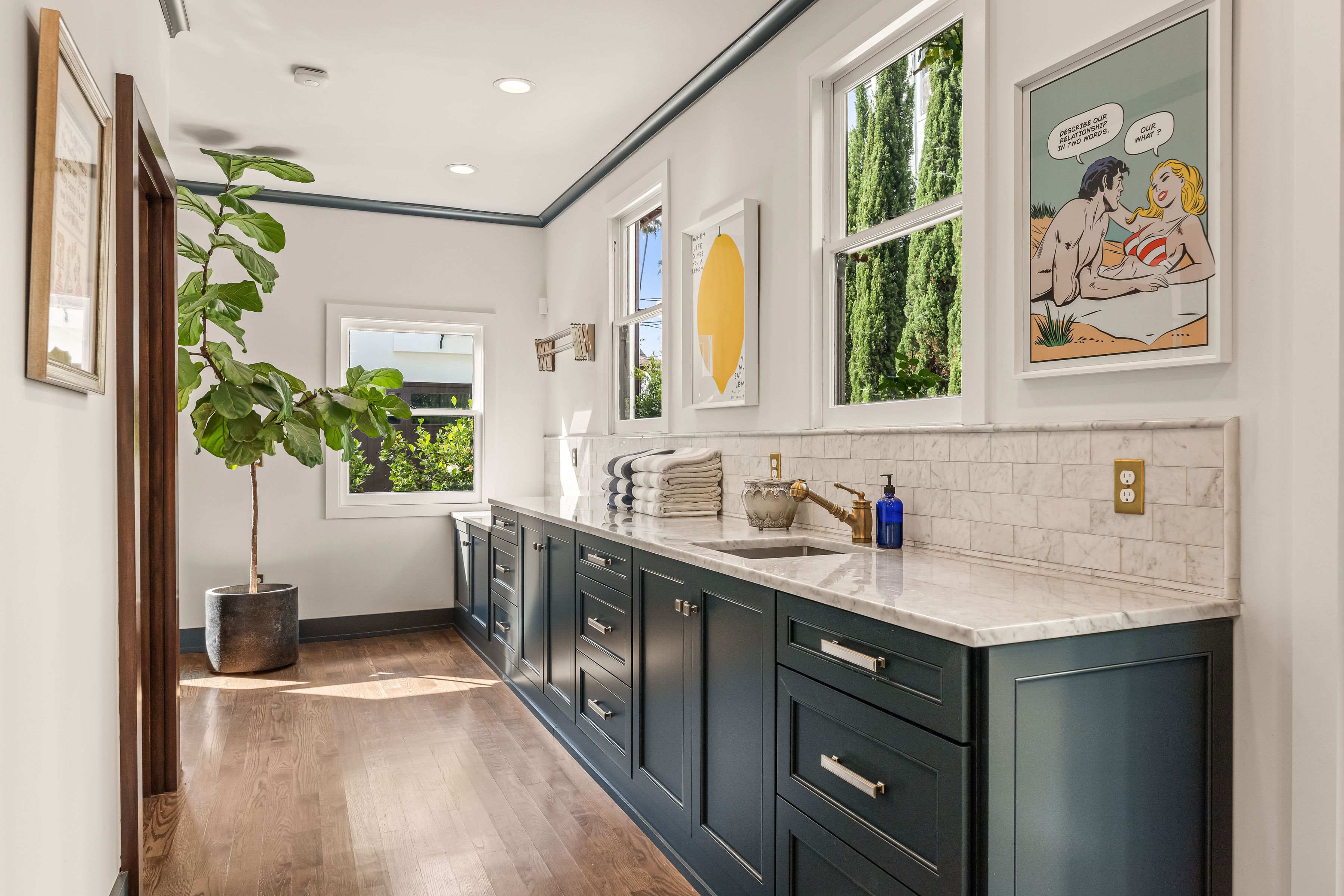  2052 S Hobart Blvd - 物件實景
