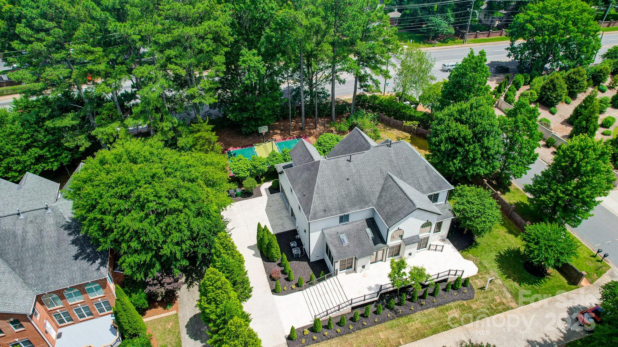 Charlotte, North Carolina, 28226, United States, 4 Bedrooms Bedrooms, ,4 BathroomsBathrooms,Residential,For Sale,1795326