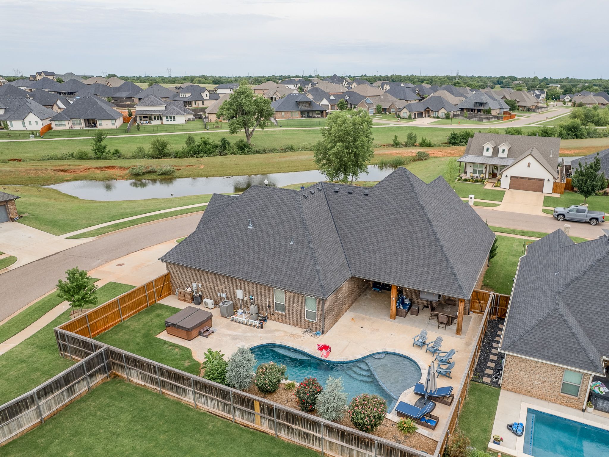 616 Vintage Drive, Norman, OK 73069 - 物件實景