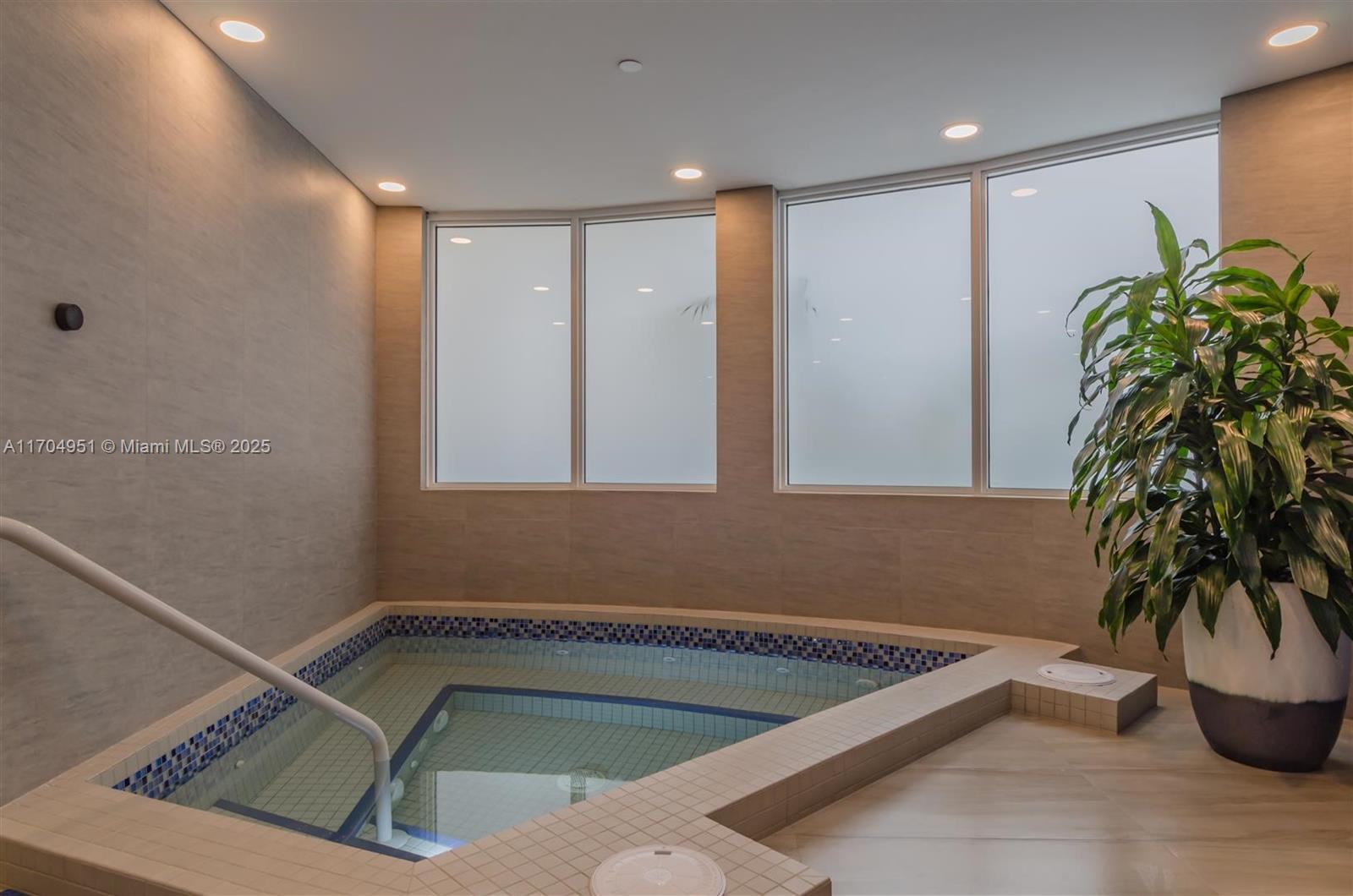 20281 E Country Club Dr Unit 2104, Aventura, Florida, 33180, United States, 2 Bedrooms Bedrooms, ,2 BathroomsBathrooms,Residential,For Sale,20281 E Country Club Dr Unit 2104,1668200
