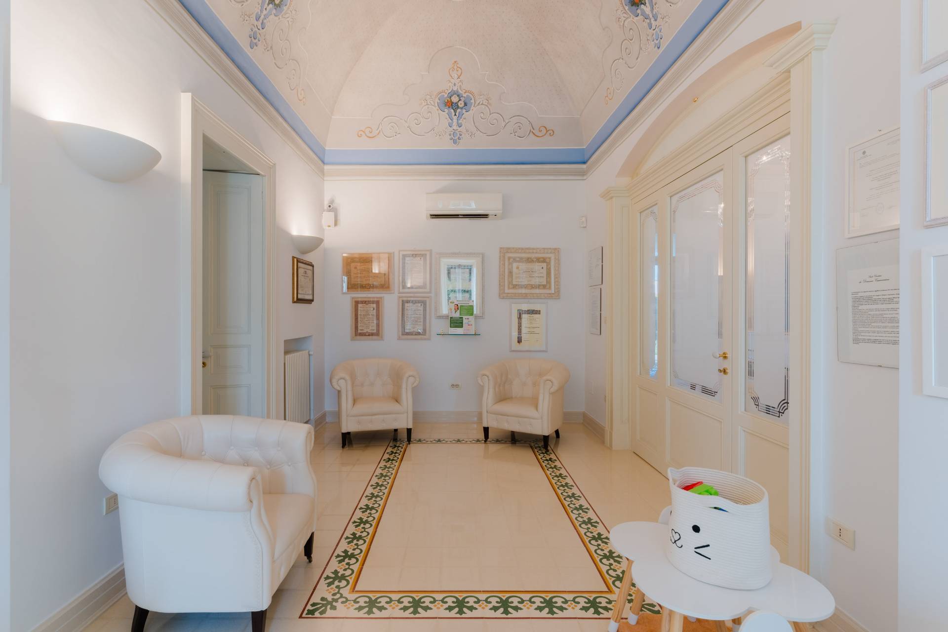 Molfetta, Bari, 70056, IT, 3 Bedrooms Bedrooms, ,4 BathroomsBathrooms,Residential,For Sale,1988051