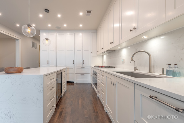 319 West Erie Street, 2W, Chicago, Illinois, 60654, United States, 2 Bedrooms Bedrooms, ,3 BathroomsBathrooms,Residential,For Sale,319 West Erie Street , 2W,1010581