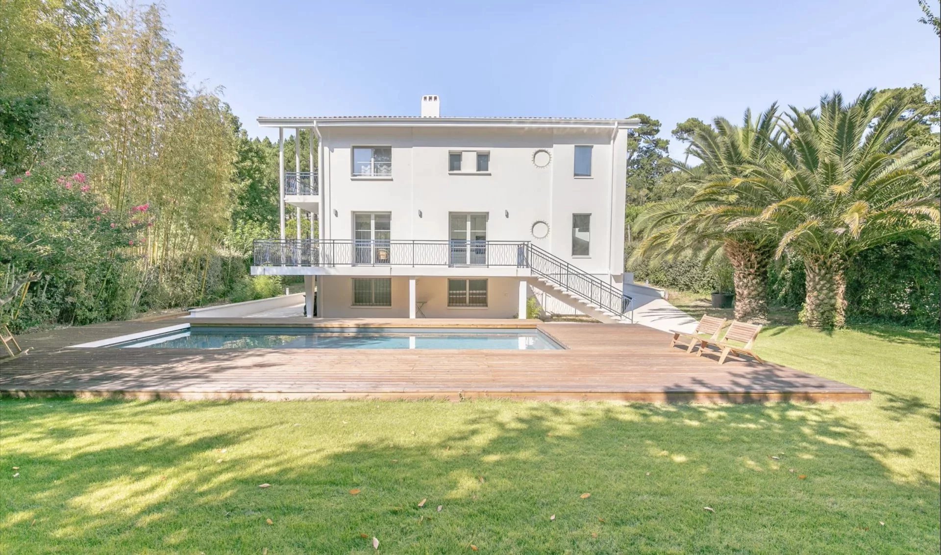 Arcachon, New Aquitaine, 33120, FR, 5 Bedrooms Bedrooms, ,5 BathroomsBathrooms,Residential,For Sale,1665961