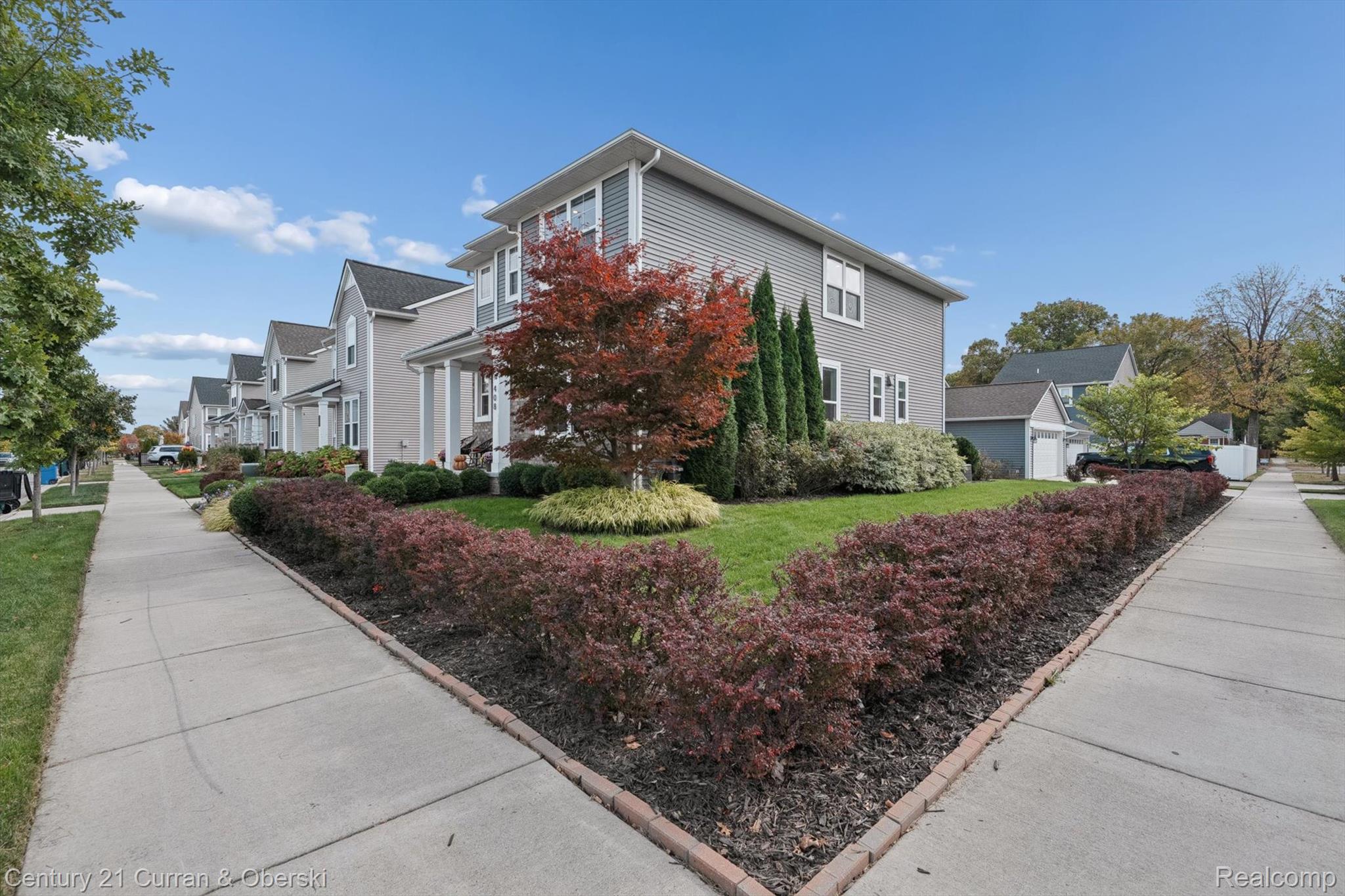 Ferndale, Michigan, 48220, United States, 3 Bedrooms Bedrooms, ,3 BathroomsBathrooms,Residential,For Sale,1984138