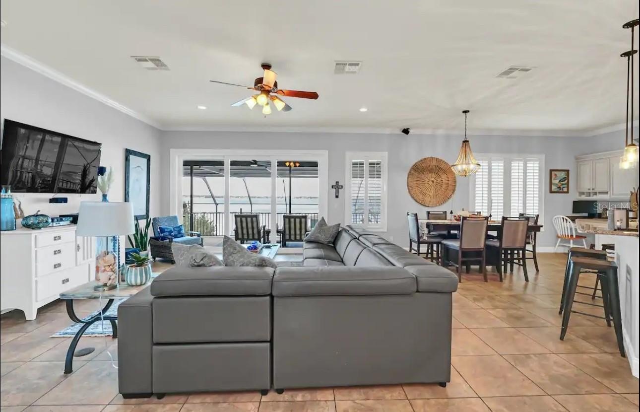 514 HILLSIDE DRIVE, AUBURNDALE, Florida, 33823, United States, 5 Bedrooms Bedrooms, ,5 BathroomsBathrooms,Residential,For Sale,514 HILLSIDE DRIVE,1426912