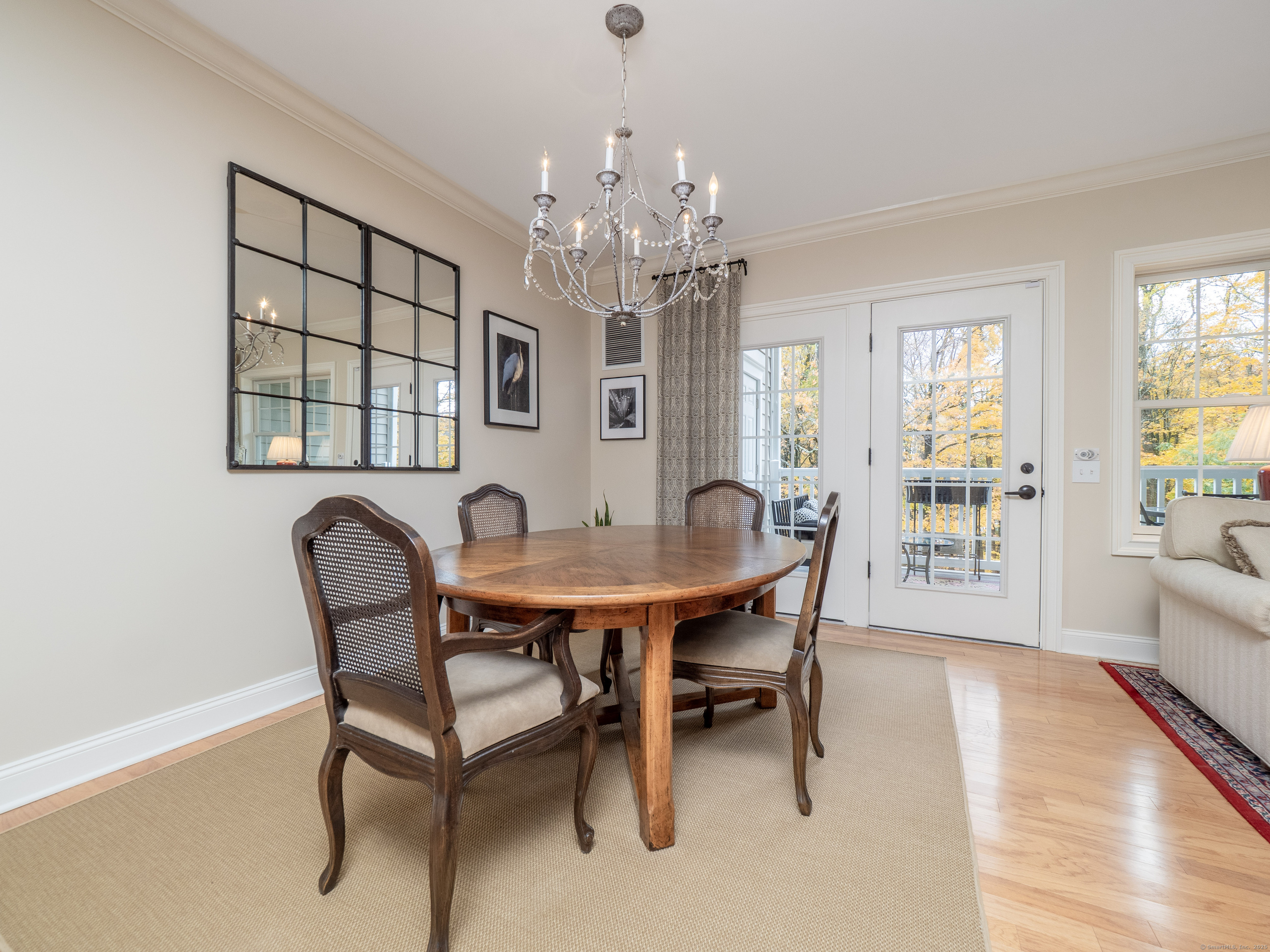 Ridgefield, Connecticut, 06877, United States, 2 Bedrooms Bedrooms, ,2 BathroomsBathrooms,Residential,For Sale,1989148