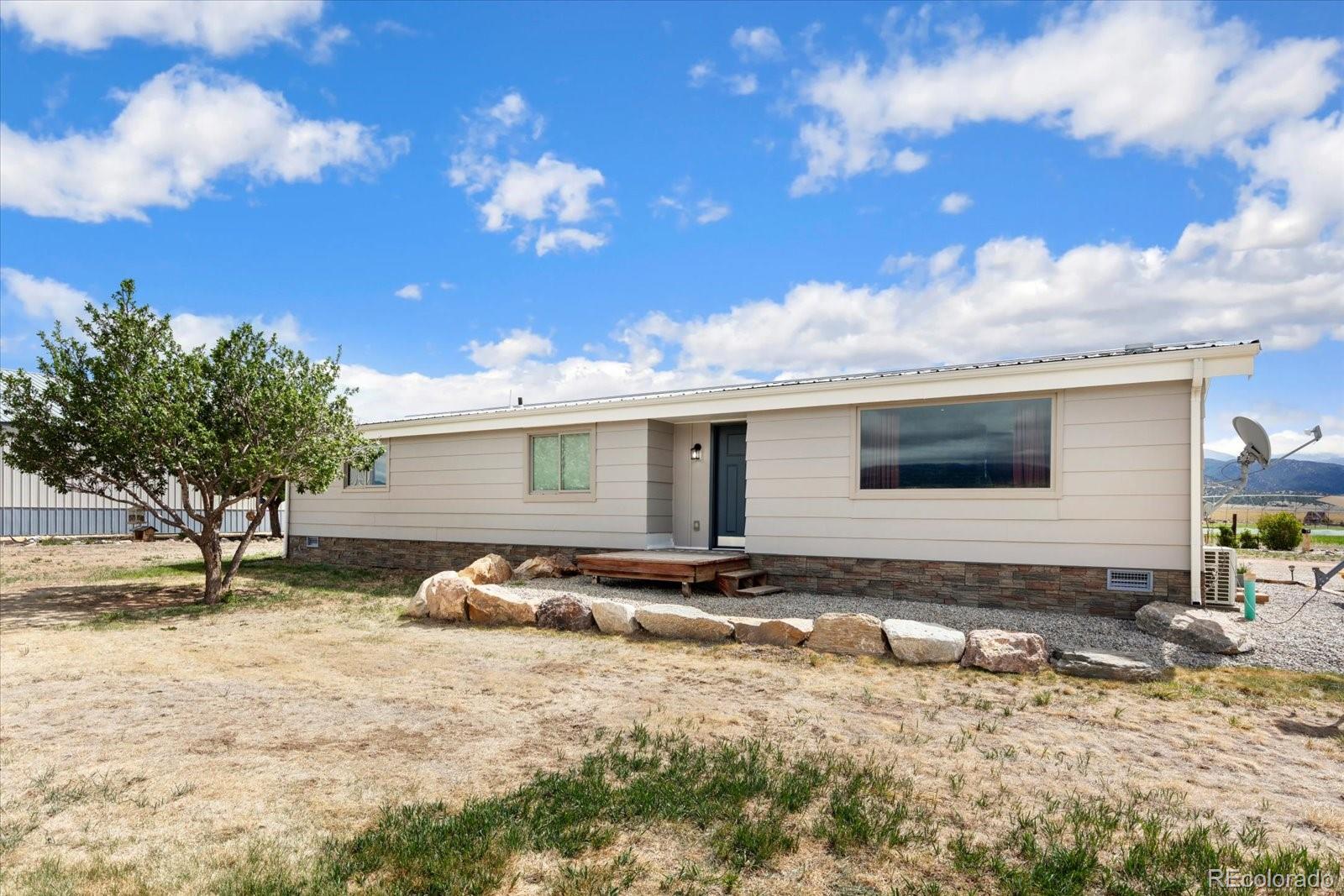 Salida, Colorado, 81201, United States, 3 Bedrooms Bedrooms, ,1 BathroomBathrooms,Residential,For Sale,2045290