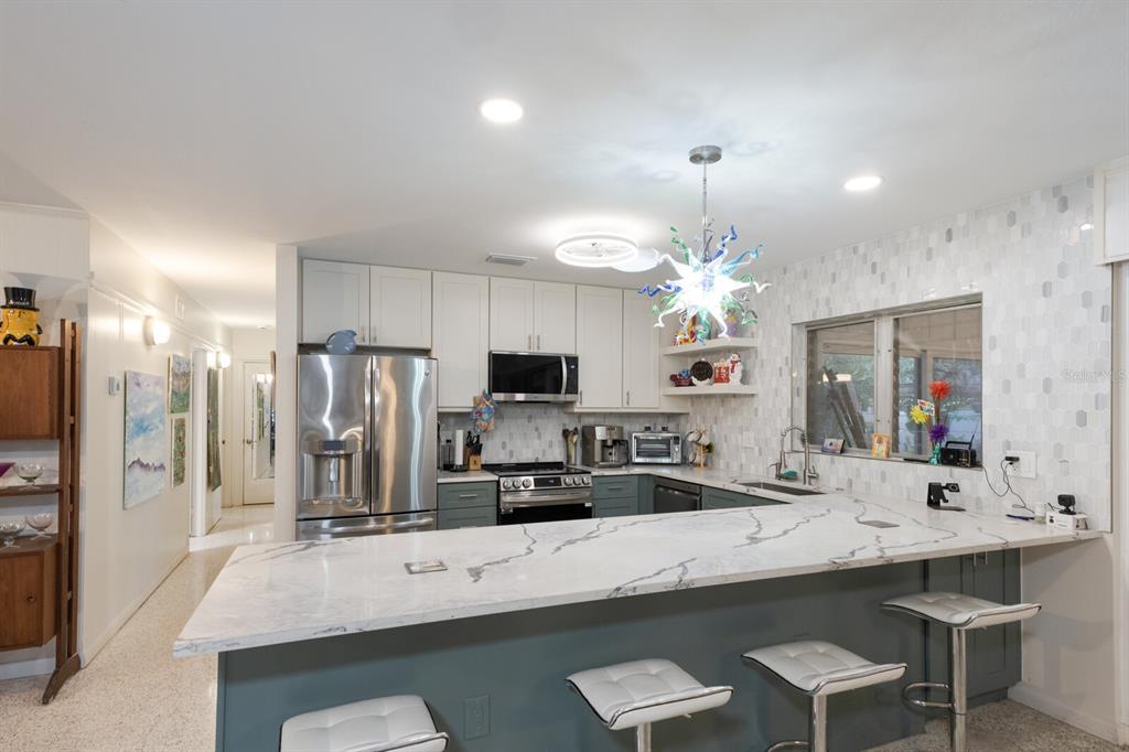 Sarasota, Florida, 34234, United States, 3 Bedrooms Bedrooms, ,2 BathroomsBathrooms,Residential,For Sale,1805099