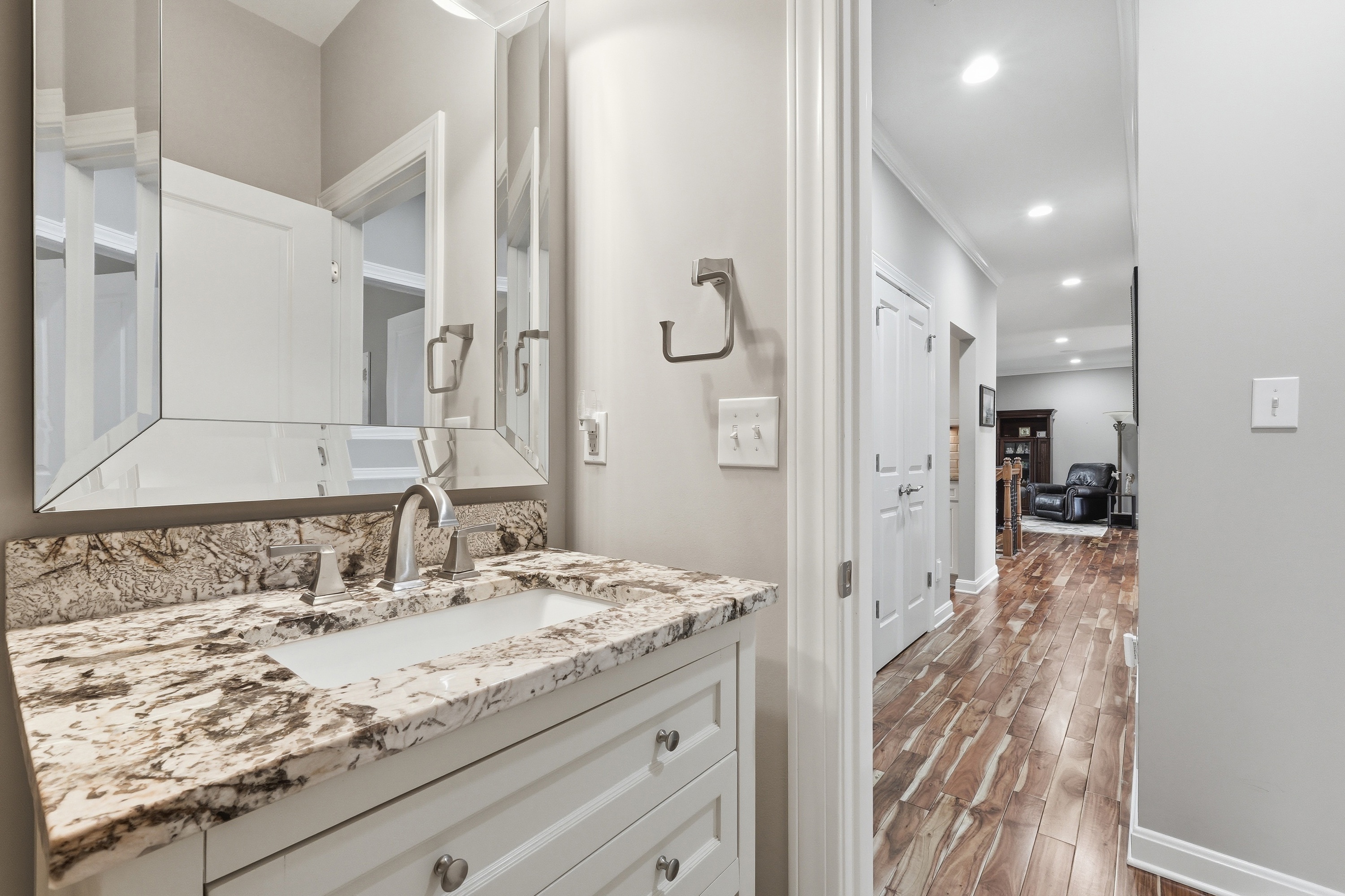  17000 Isabella View Place, Louisville, KY 40023 - 物件實景