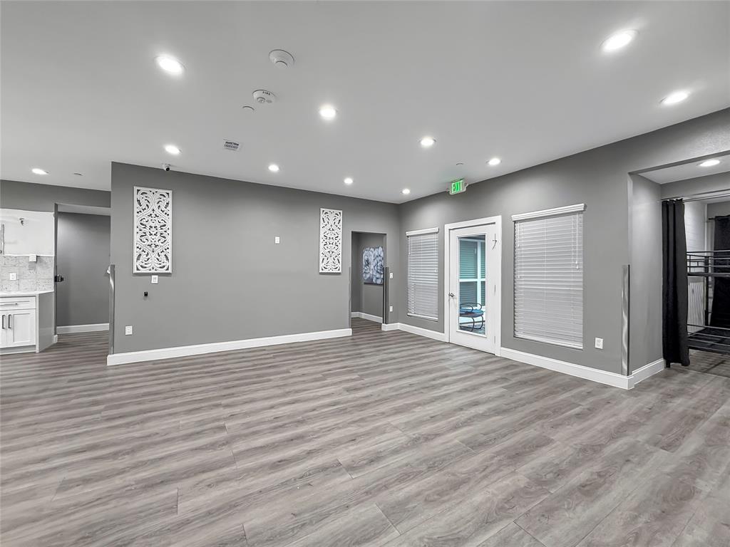 Garland, Texas, 75041, United States, 8 Bedrooms Bedrooms, ,4 BathroomsBathrooms,Residential,For Sale,2003441