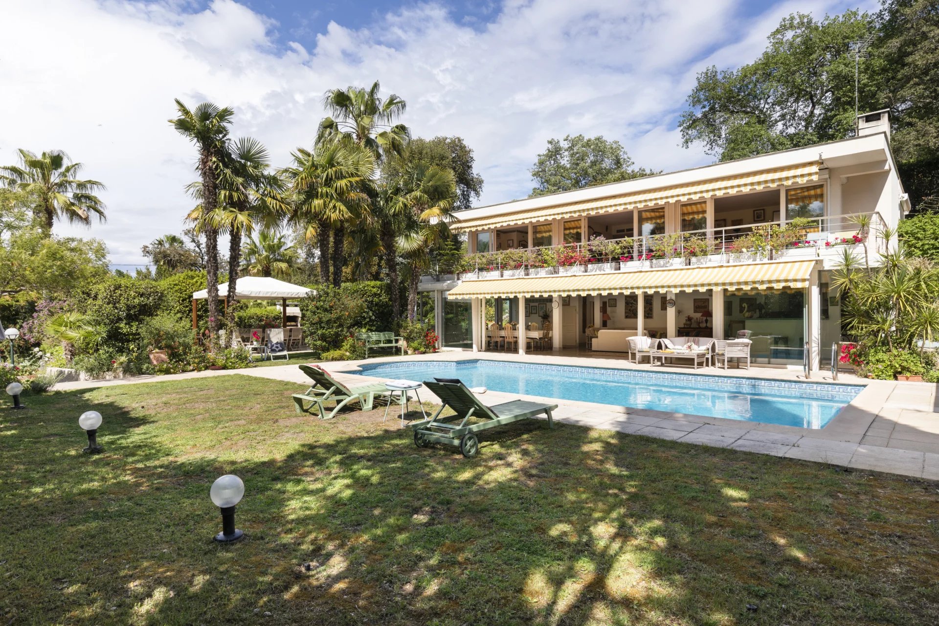 Antibes, Provence-Alpes-Côte d?Azur, 06600, FR, 5 Bedrooms Bedrooms, ,4 BathroomsBathrooms,Residential,For Sale,1414458