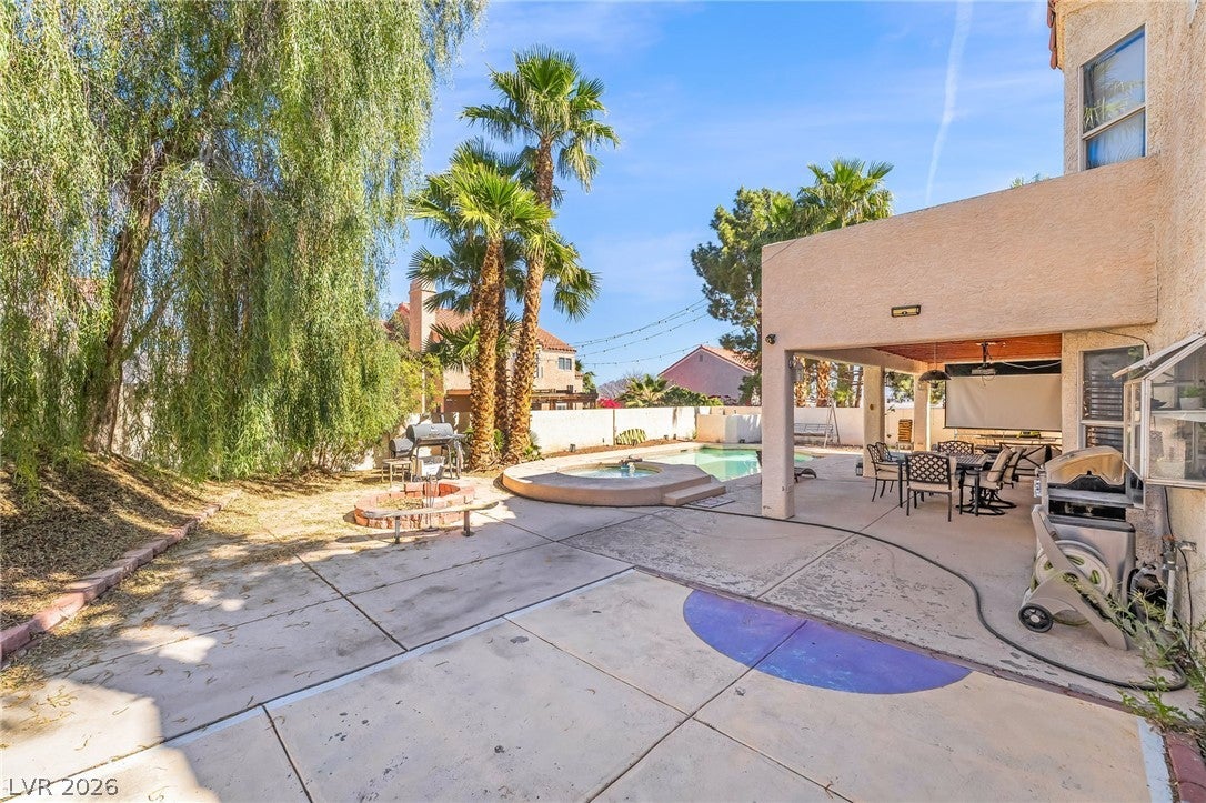 Henderson, Nevada, 89014, United States, 4 Bedrooms Bedrooms, ,3 BathroomsBathrooms,Residential,For Sale,2028376