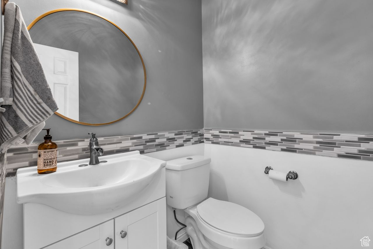 West Valley City, Utah, 84128, United States, 4 Bedrooms Bedrooms, ,3 BathroomsBathrooms,Residential,For Sale,1949821
