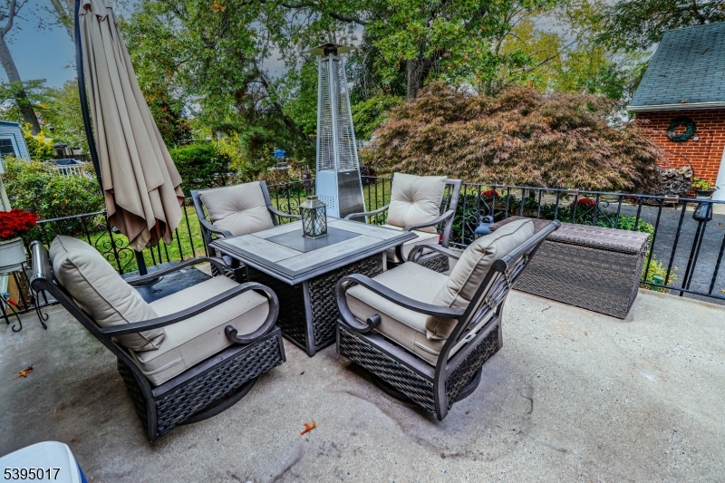 Rahway City, New Jersey, 07065, United States, 4 Bedrooms Bedrooms, ,2 BathroomsBathrooms,Residential,For Sale,1986510