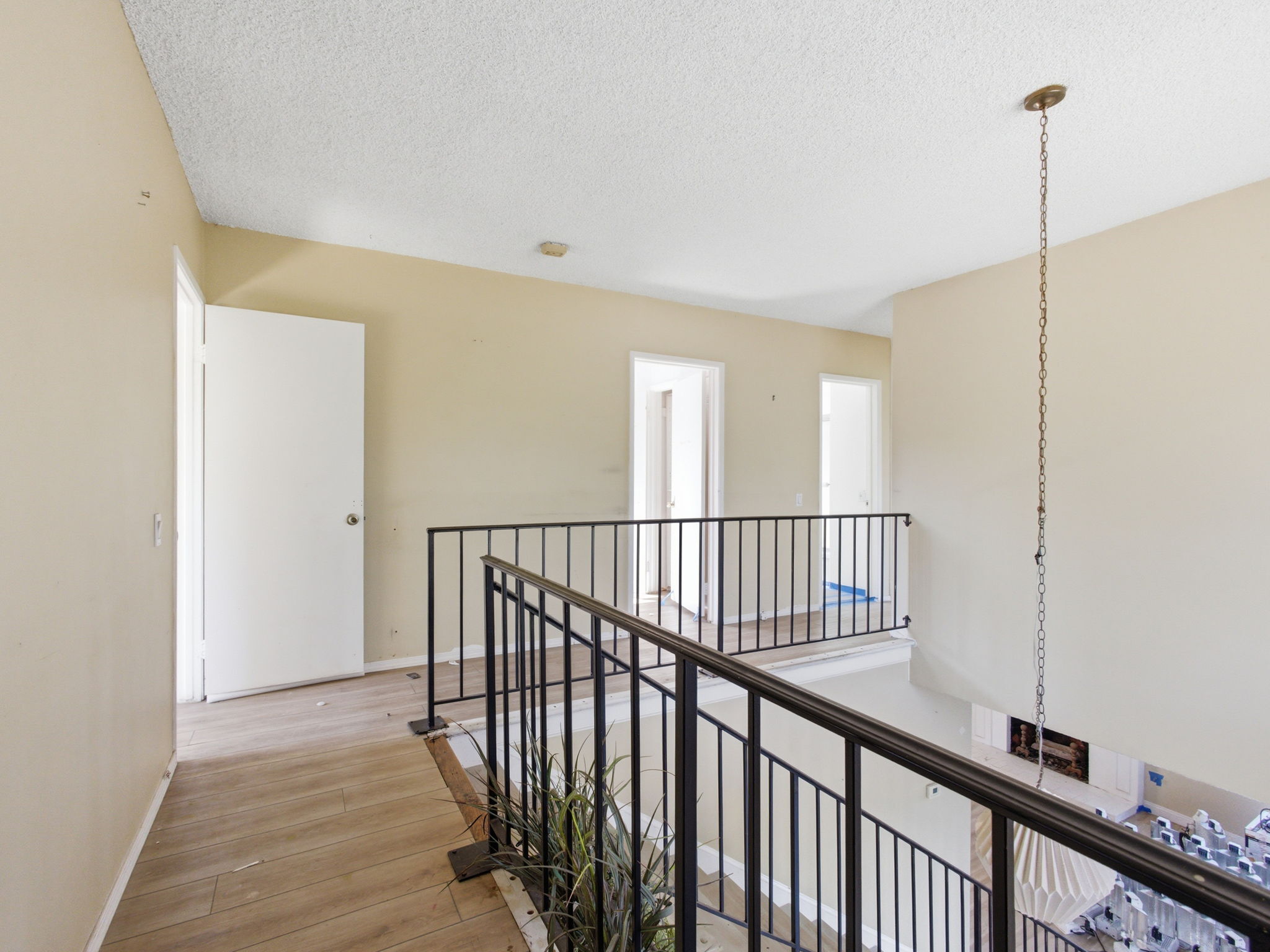  349 Somerset Cir - 物件實景