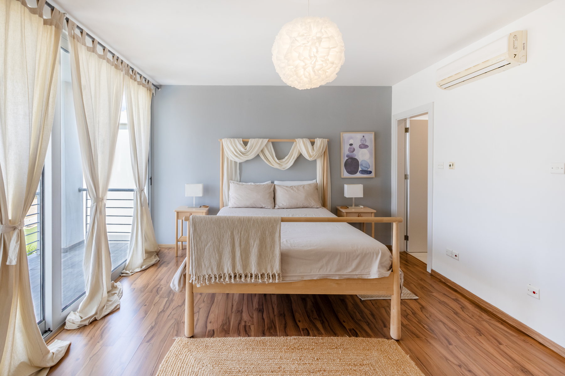  Three-Level Five-Bedroom Villa with Private Pool in Aradippou, Larnaca - 物件實景