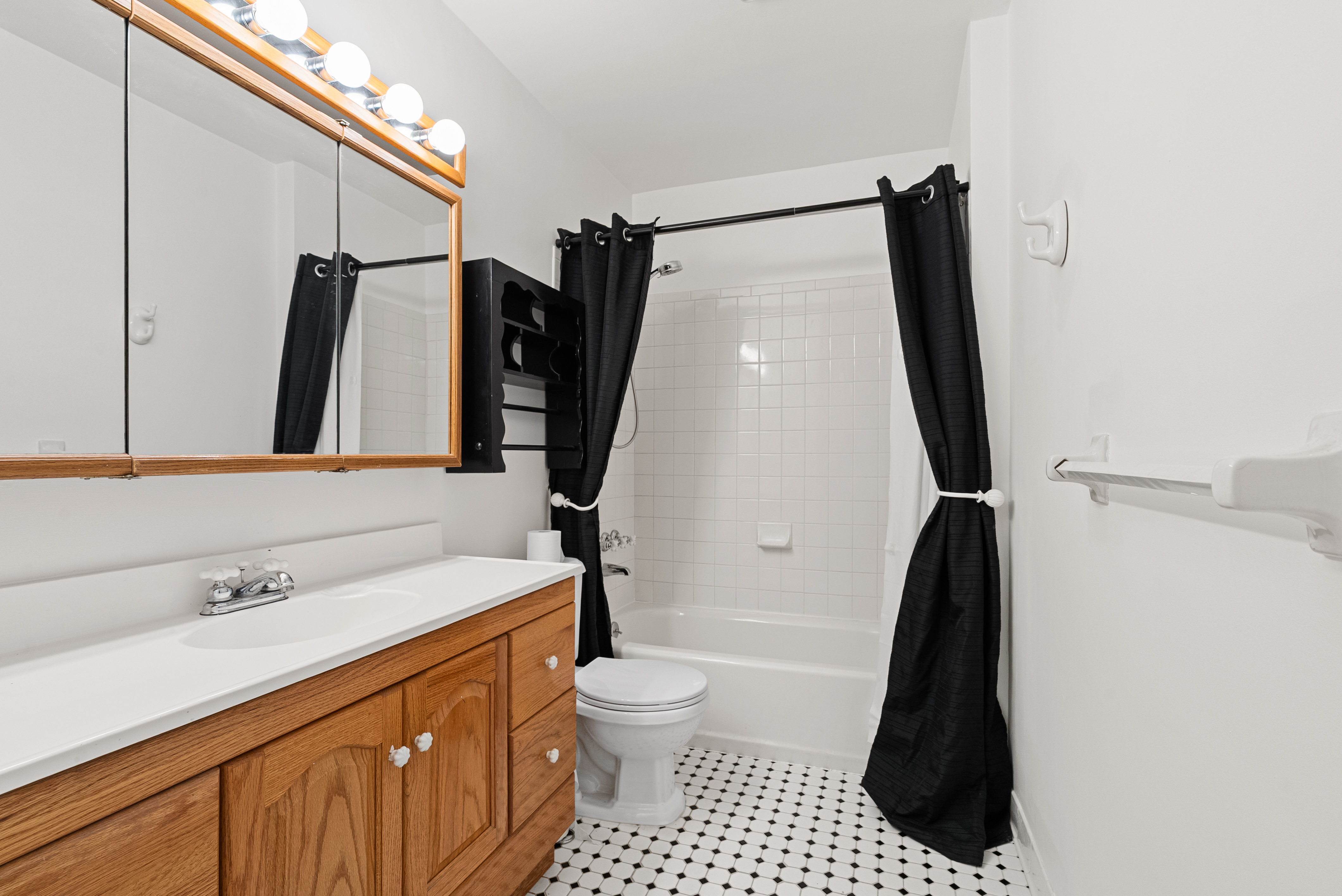  472 Carnegie Road, Virginia Beach, VA, 23452 - 物件實景