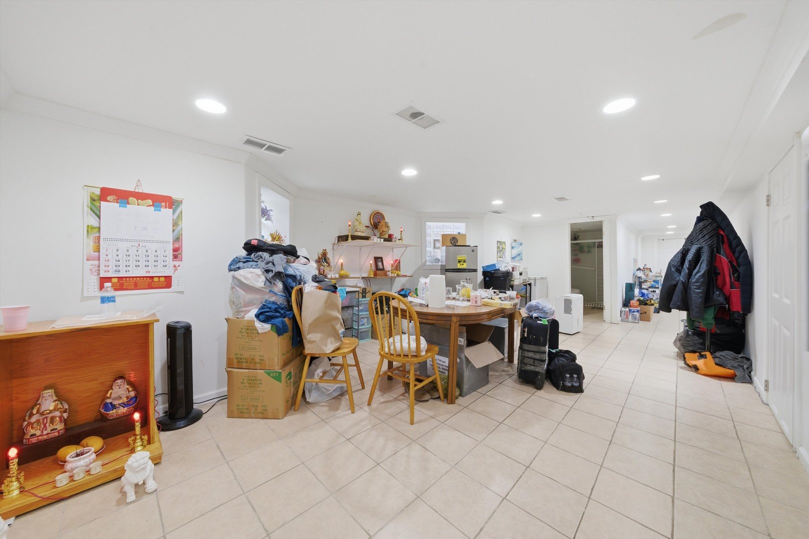 Chicago, Illinois, 60659, United States, 9 Bedrooms Bedrooms, ,Residential,For Sale,2040474