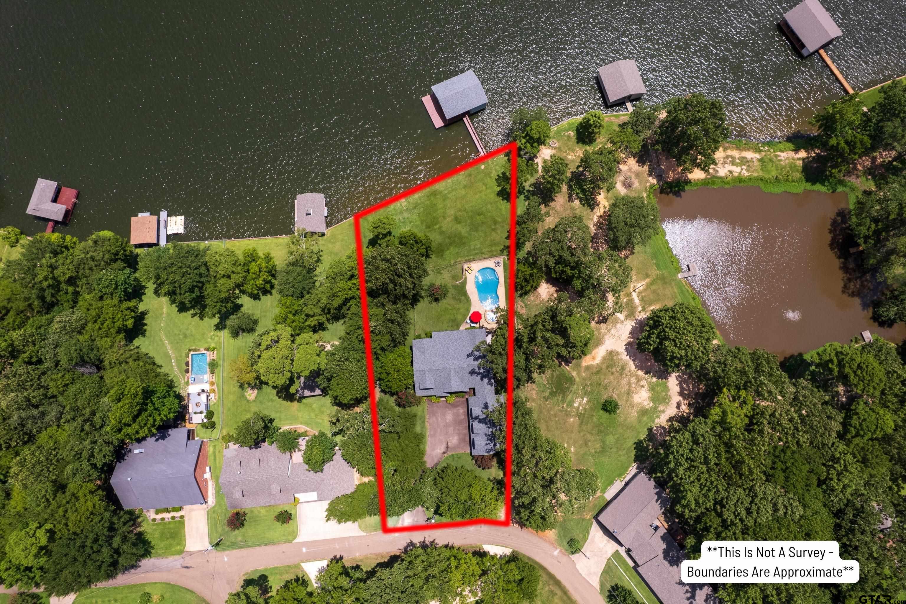 Pittsburg, Texas, 75686, United States, 4 Bedrooms Bedrooms, ,3 BathroomsBathrooms,Residential,For Sale,1895197