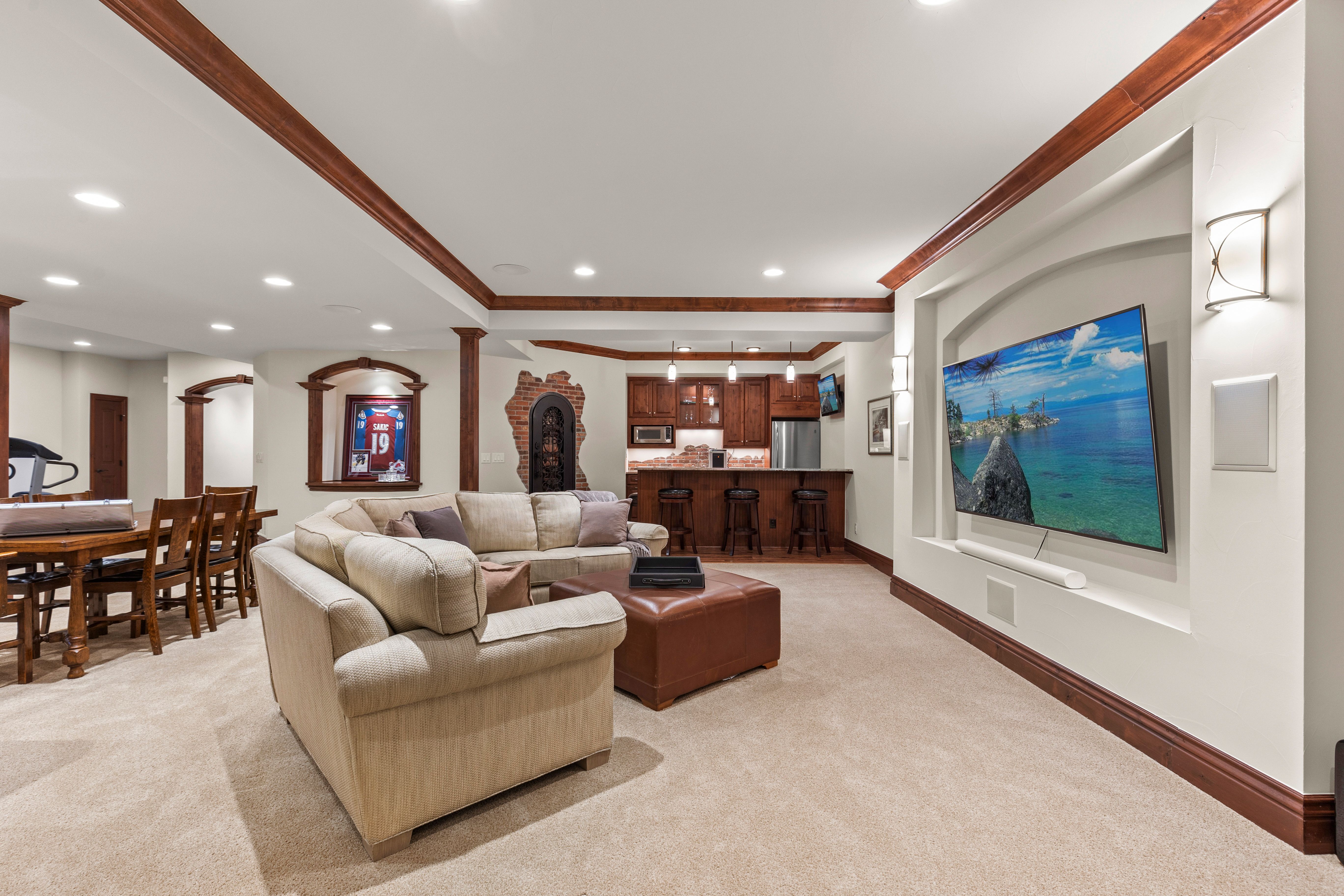  LUXURY LIVING IN LOWRY TIMELESS ENGLISH TUDOR EXPANSIVE LOT ON 6TH AVENUE PKWY - 物件實景