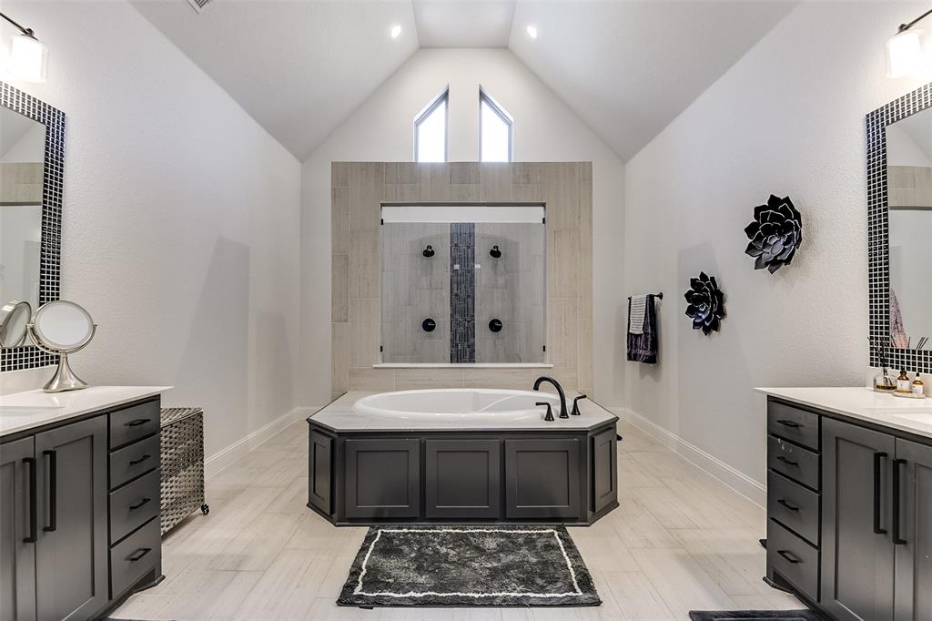 Mansfield, Texas, 76063, United States, 4 Bedrooms Bedrooms, ,4 BathroomsBathrooms,Residential,For Sale,1977903