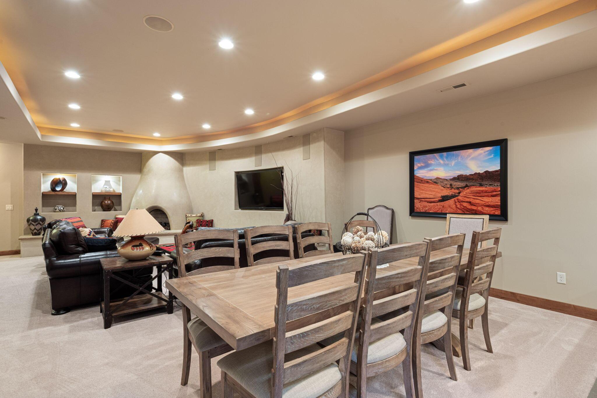 St George, Utah, 84770, United States, 6 Bedrooms Bedrooms, ,7 BathroomsBathrooms,Residential,For Sale,2049159