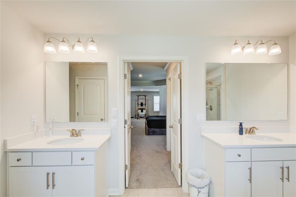 Acworth, Georgia, 30101, United States, 6 Bedrooms Bedrooms, ,4 BathroomsBathrooms,Residential,For Sale,1828453