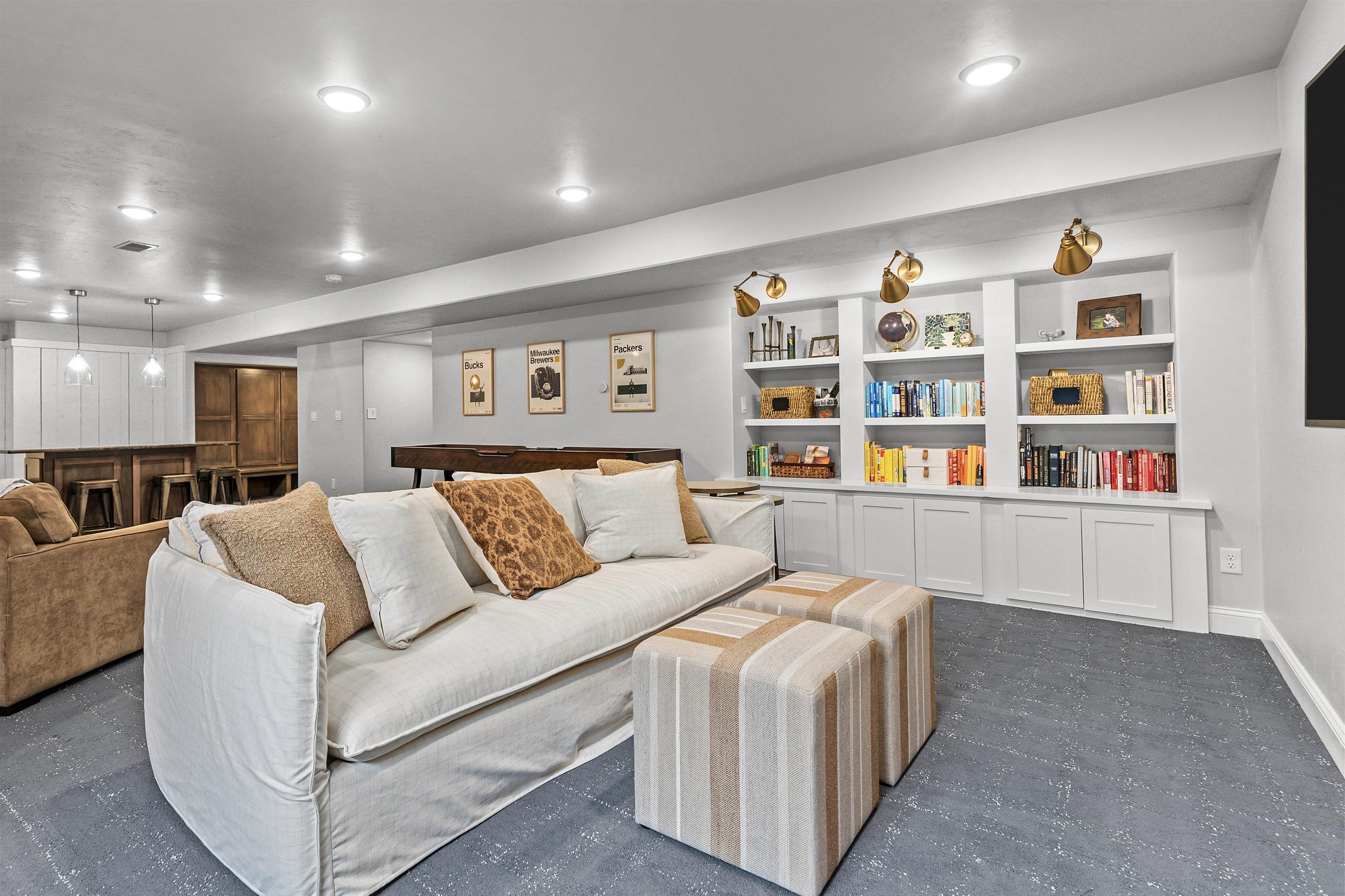 Greenville, Wisconsin, 54942-8126, United States, 6 Bedrooms Bedrooms, ,5 BathroomsBathrooms,Residential,For Sale,2040409