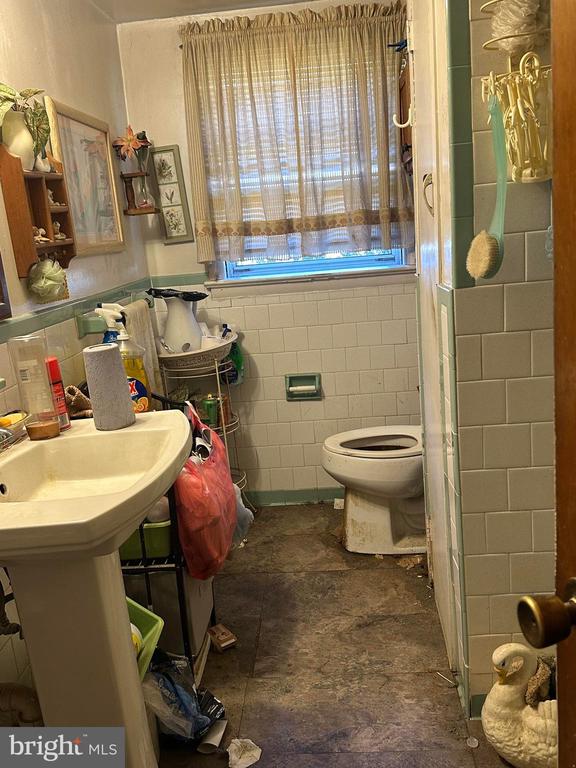 Broad Run, Virginia, 20137, United States, 3 Bedrooms Bedrooms, ,1 BathroomBathrooms,Residential,For Sale,1980432