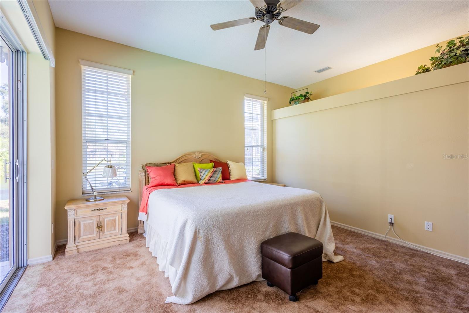 Seminole, Florida, 33777, United States, 4 Bedrooms Bedrooms, ,4 BathroomsBathrooms,Residential,For Sale,1978332