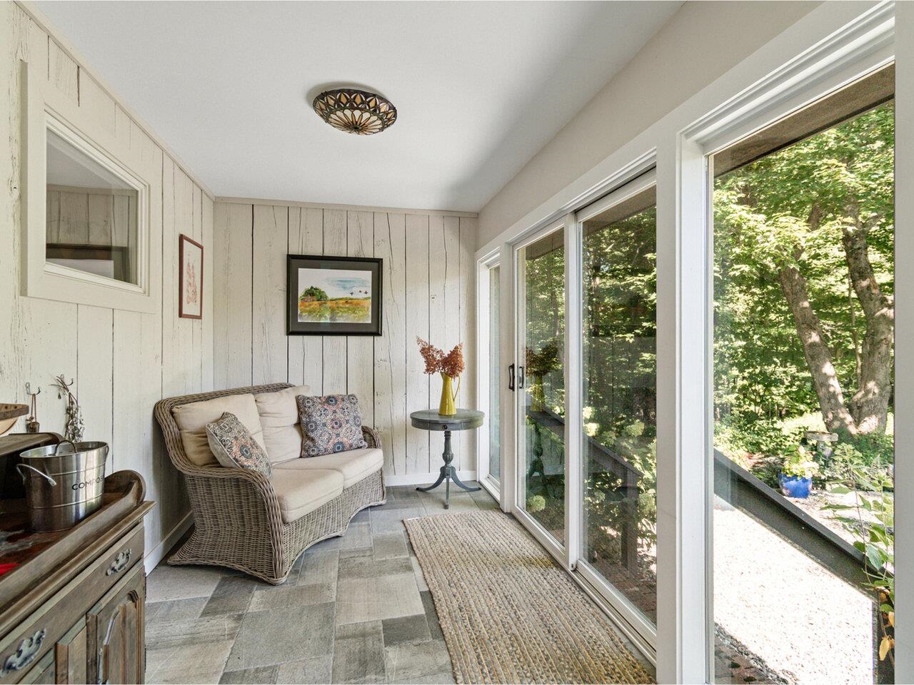 Waterbury, Vermont, 05676, United States, 2 Bedrooms Bedrooms, ,2 BathroomsBathrooms,Residential,For Sale,1938953