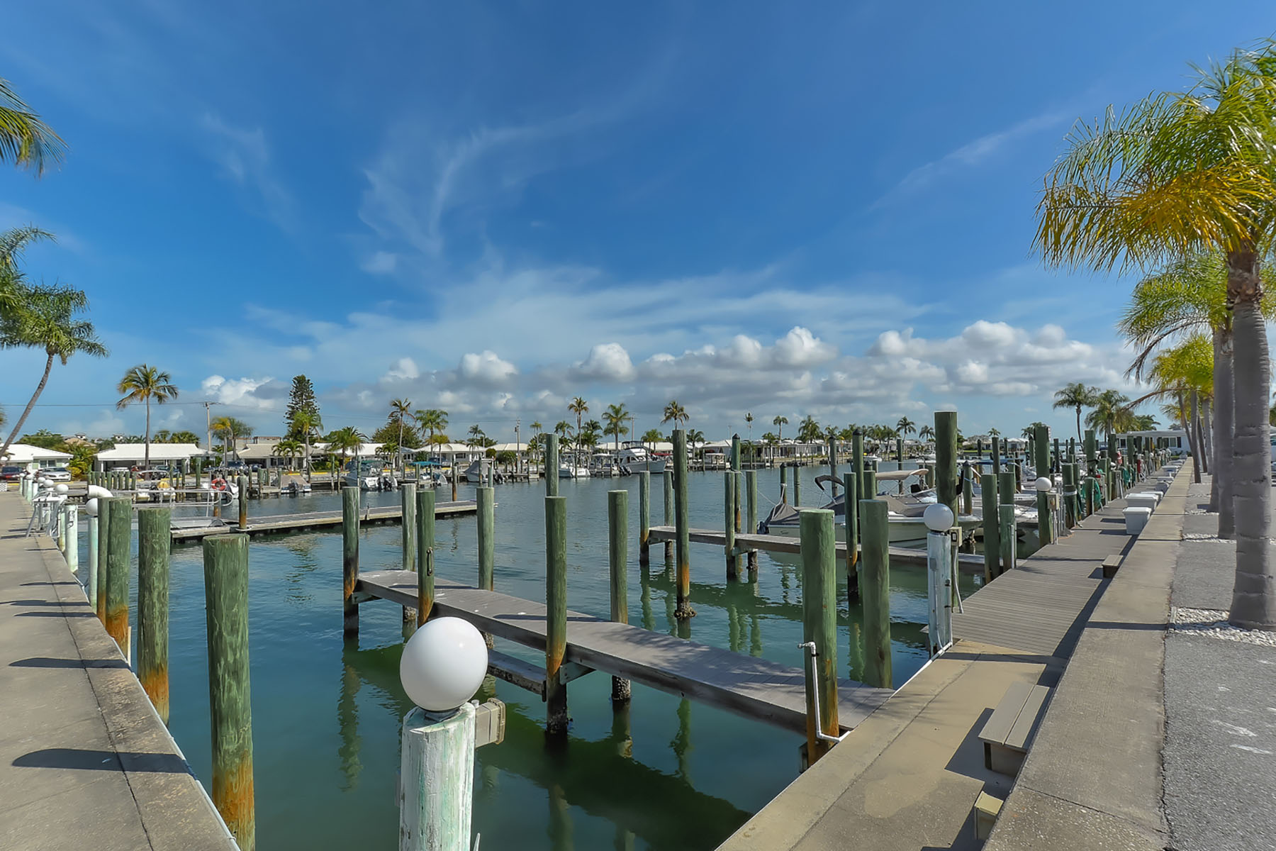  SPANISH MAIN YACHT CLUB CONDO - 物件實景