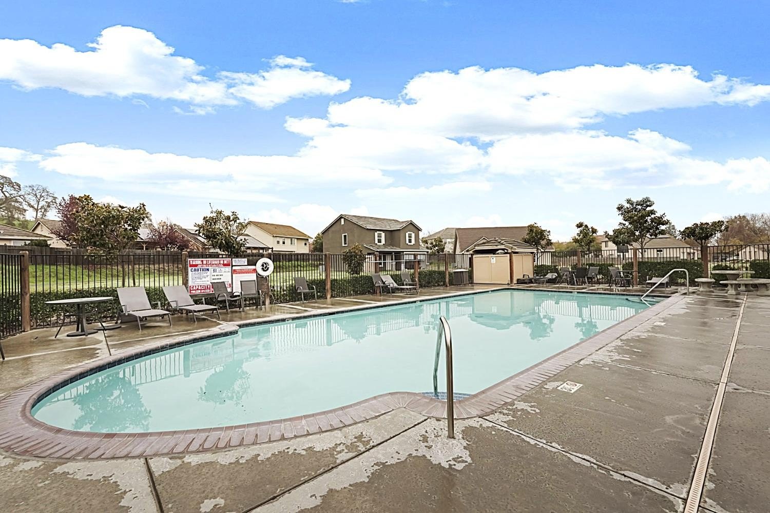 Valley Springs, California, 95252, United States, 3 Bedrooms Bedrooms, ,3 BathroomsBathrooms,Residential,For Sale,2005908