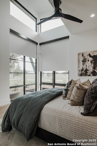 Victoria, Texas, 77904, United States, 4 Bedrooms Bedrooms, ,5 BathroomsBathrooms,Residential,For Sale,1997014