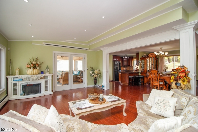 Vernon Twp., New Jersey, 07461-4534, United States, 5 Bedrooms Bedrooms, ,3 BathroomsBathrooms,Residential,For Sale,1977307