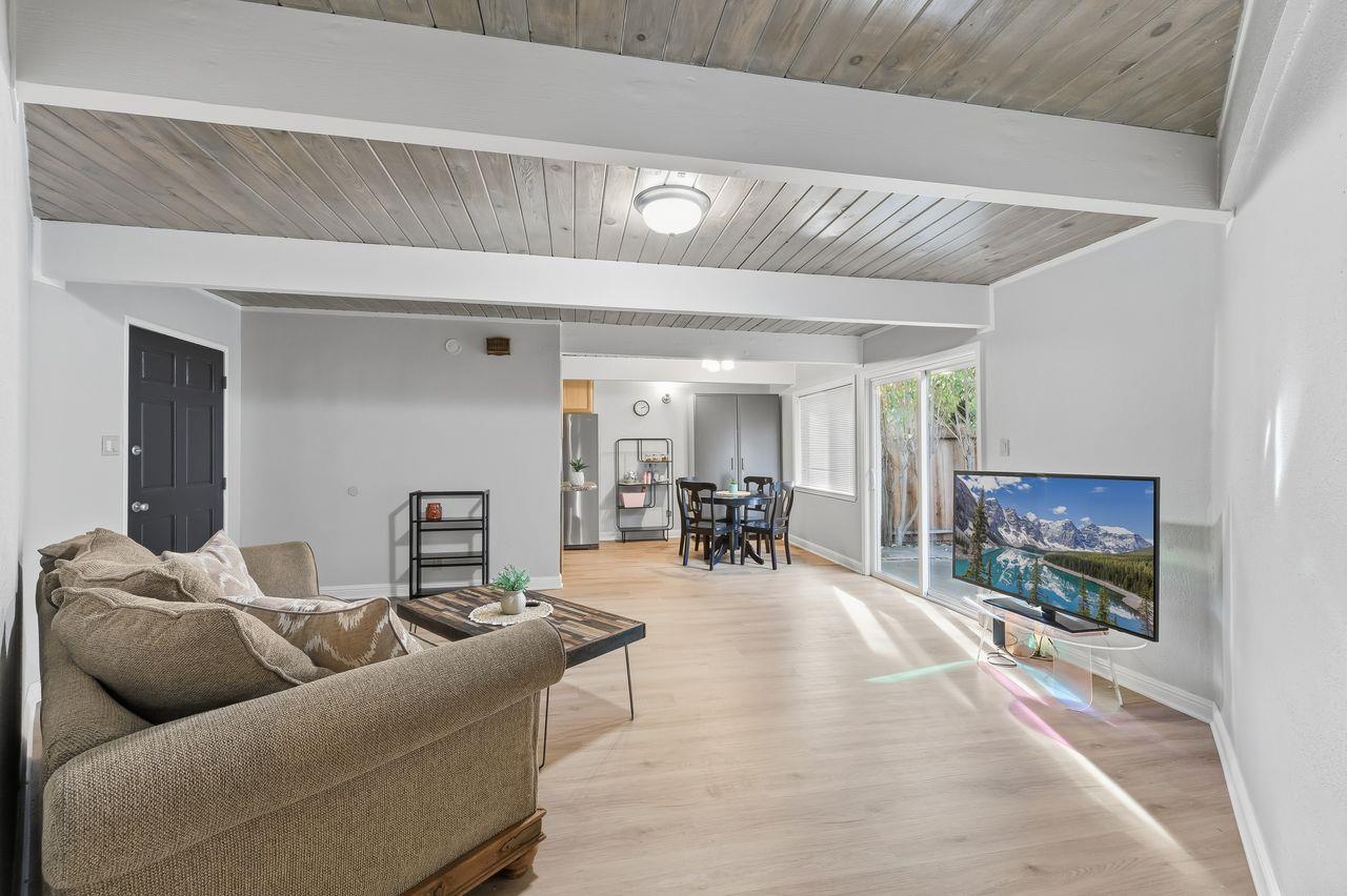 Redwood City, California, 94063, United States, ,Residential,For Sale,1990939