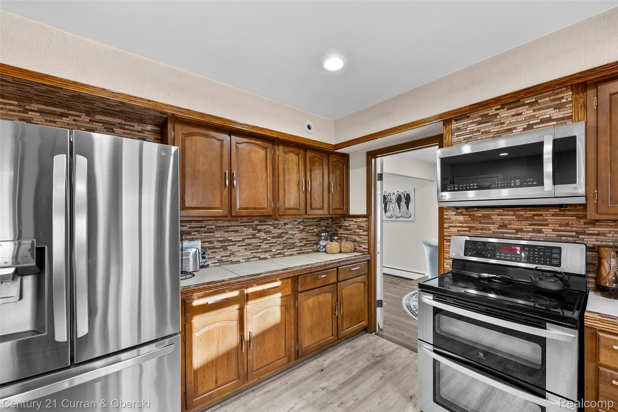 Dearborn Heights, Michigan, 48127, United States, 4 Bedrooms Bedrooms, ,4 BathroomsBathrooms,Residential,For Sale,1988554