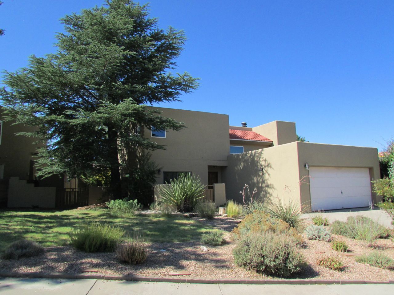 Albuquerque, New Mexico, 87111, United States, 4 Bedrooms Bedrooms, ,3 BathroomsBathrooms,Residential,For Sale,1919605