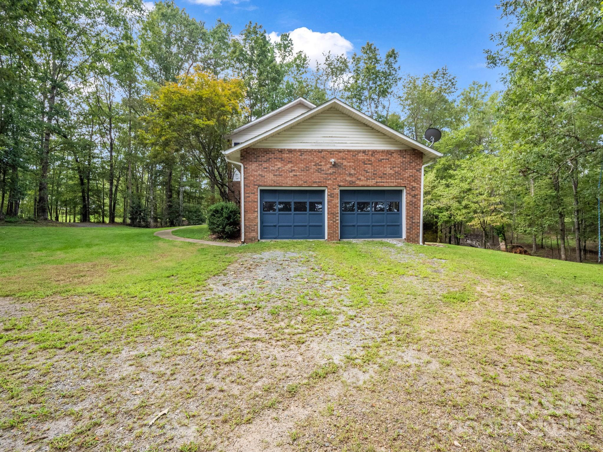 Rutherfordton, North Carolina, 28139, United States, 4 Bedrooms Bedrooms, ,3 BathroomsBathrooms,Residential,For Sale,1944871