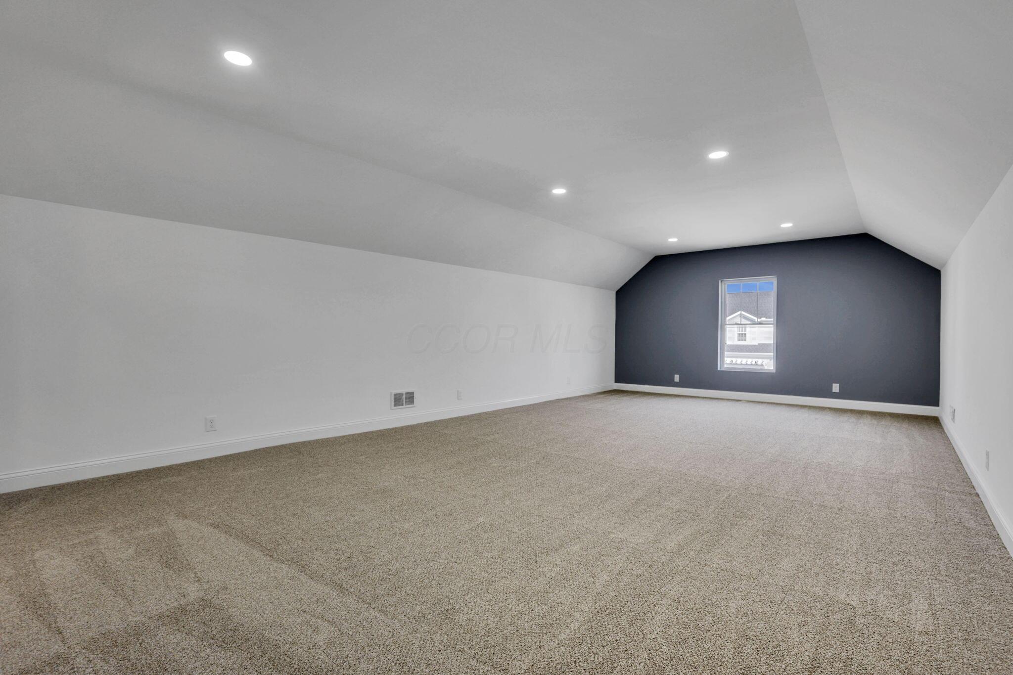 Grove City, Ohio, 43123, United States, 5 Bedrooms Bedrooms, ,4 BathroomsBathrooms,Residential,For Sale,1976085