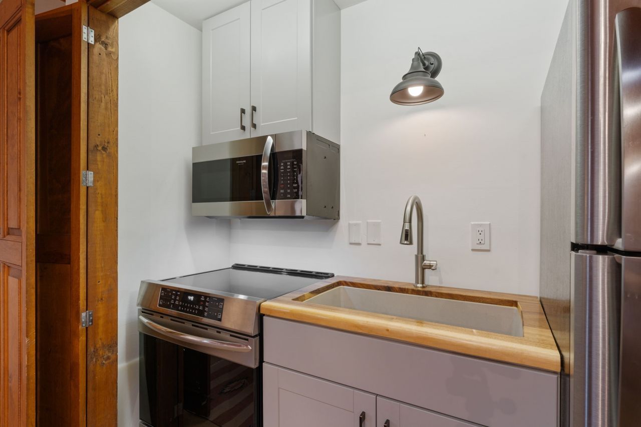 Santa Fe, New Mexico, 87501, United States, ,1 BathroomBathrooms,Residential,For Sale,1926126