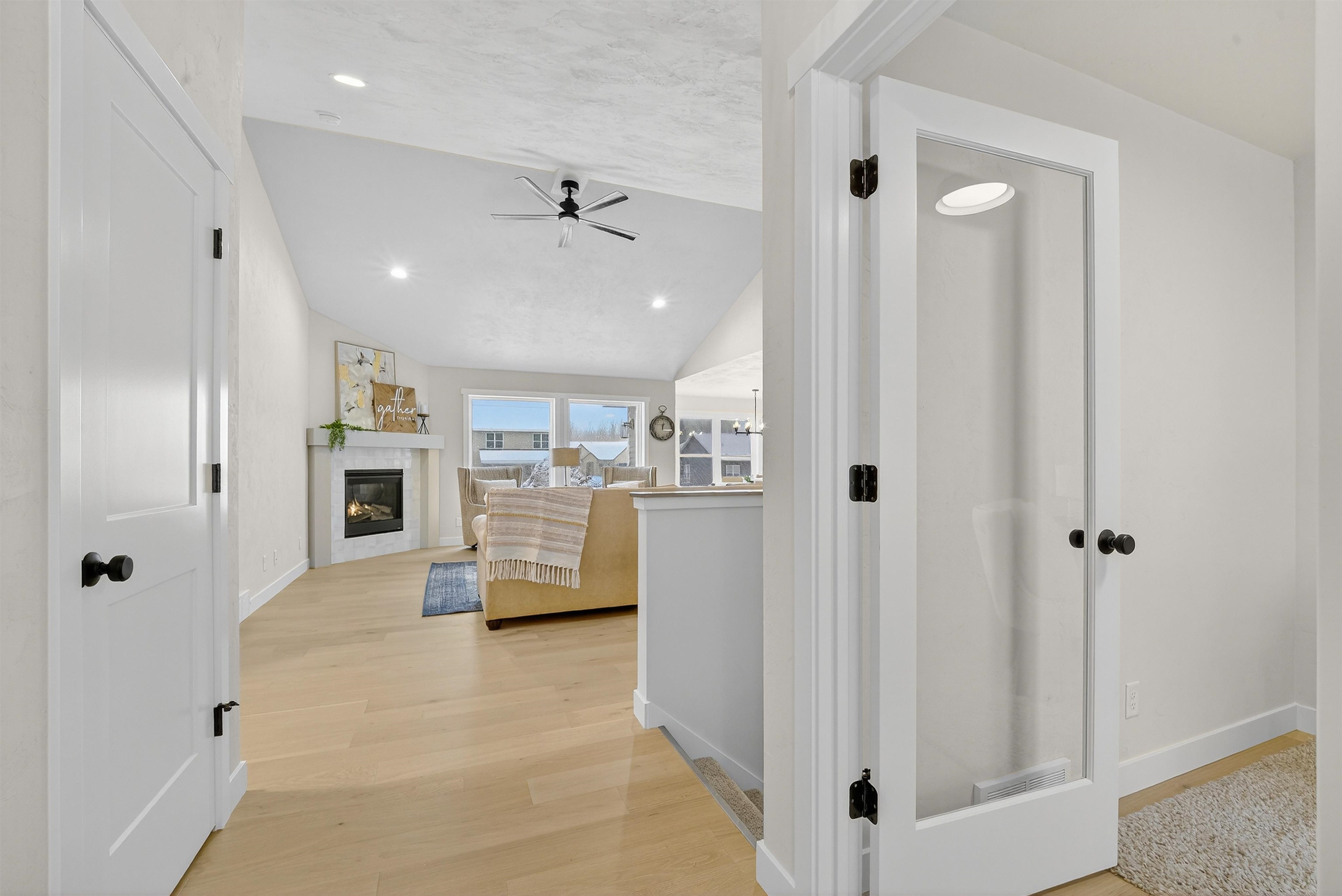 MENASHA, Wisconsin, 54952, United States, 4 Bedrooms Bedrooms, ,3 BathroomsBathrooms,Residential,For Sale,1996198