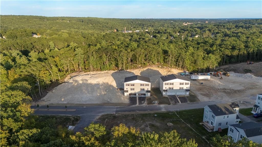 Smithfield, Rhode Island, 02917, United States, 3 Bedrooms Bedrooms, ,3 BathroomsBathrooms,Residential,For Sale,1998977