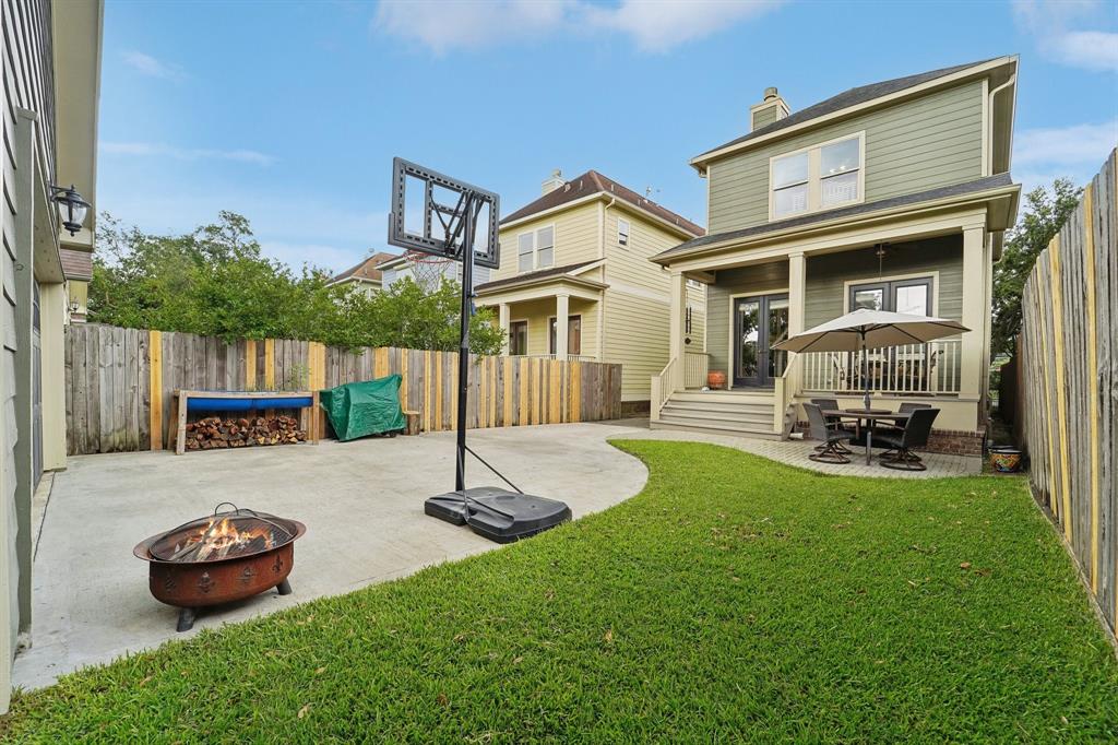 Houston, Texas, 77008, United States, 3 Bedrooms Bedrooms, ,3 BathroomsBathrooms,Residential,For Sale,1931769