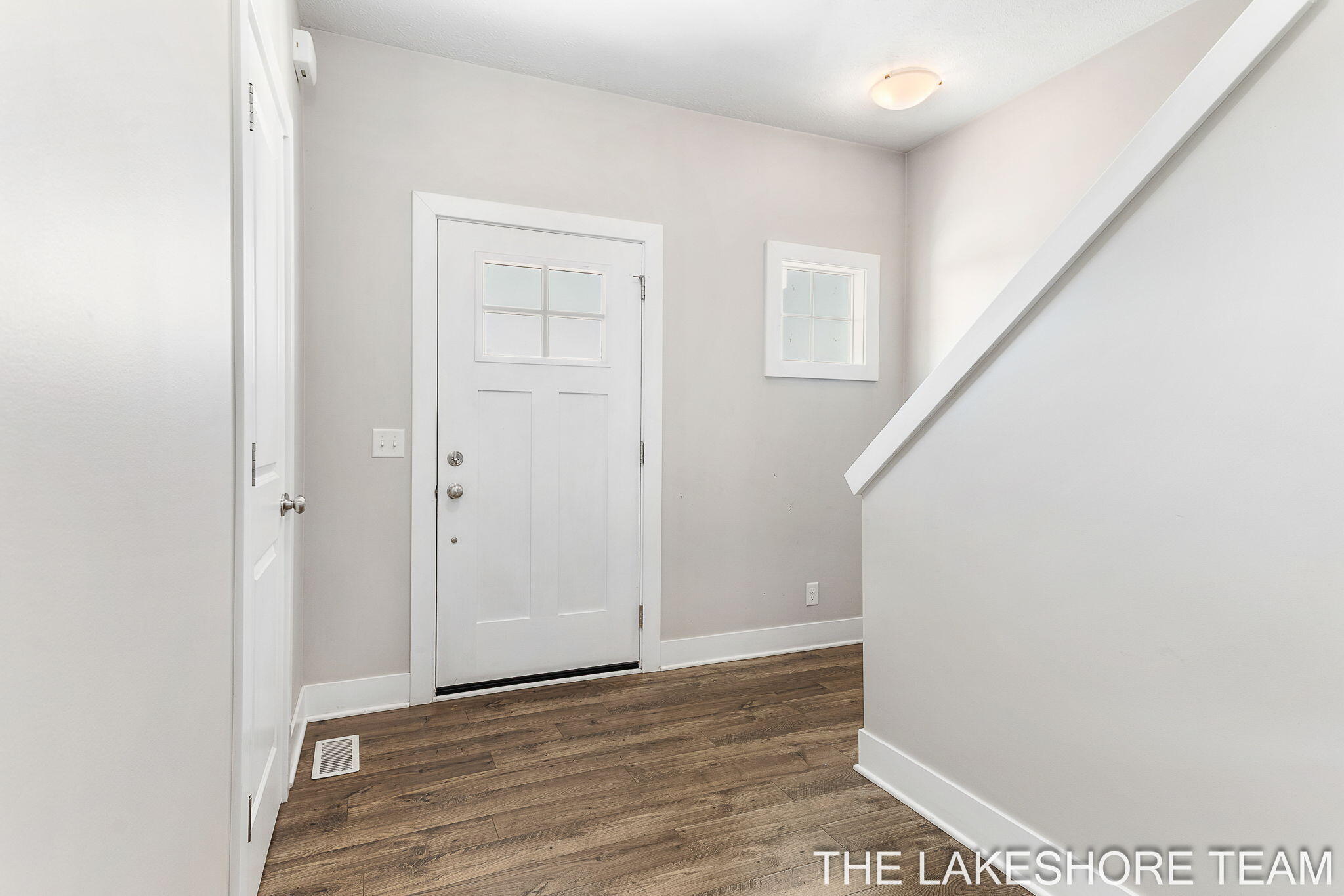 Holland, Michigan, 49424, United States, 5 Bedrooms Bedrooms, ,4 BathroomsBathrooms,Residential,For Sale,1973082