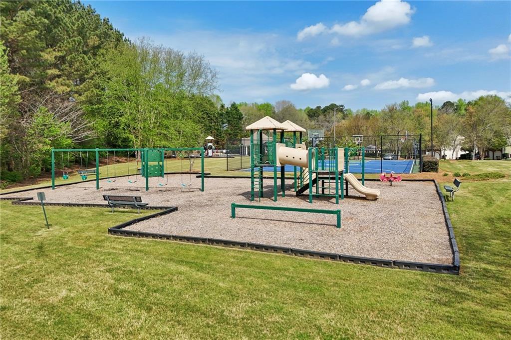 Canton, Georgia, 30115, United States, 6 Bedrooms Bedrooms, ,4 BathroomsBathrooms,Residential,For Sale,2035278